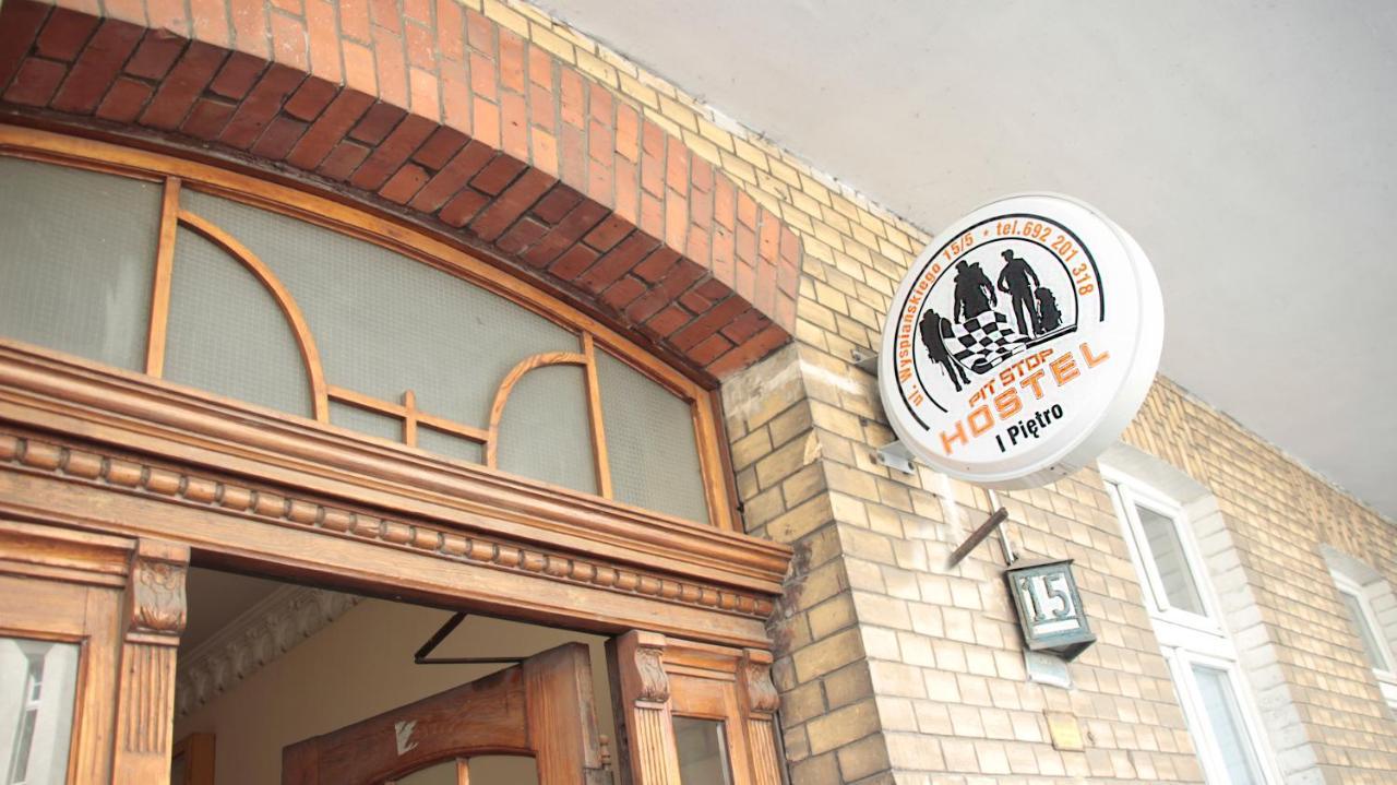 Pit Stop Hostel Poznan Exterior photo